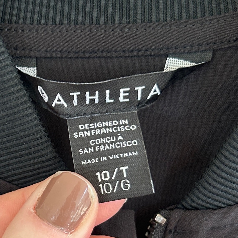 ATHLETA Brooklyn Long Sleeve Jumpsuit Black Utility Cargo Outdoor Travel 10 Tall - Picture 2 of 16